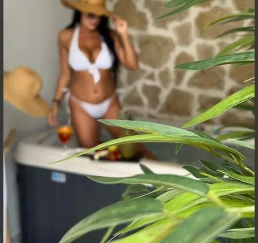 Venus With Hot Tub Agios Prokopios (Naxos)