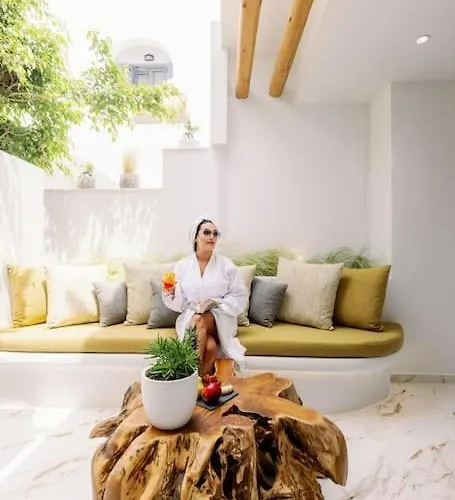 Venus With Hot Tub * Agios Prokopios (Naxos)